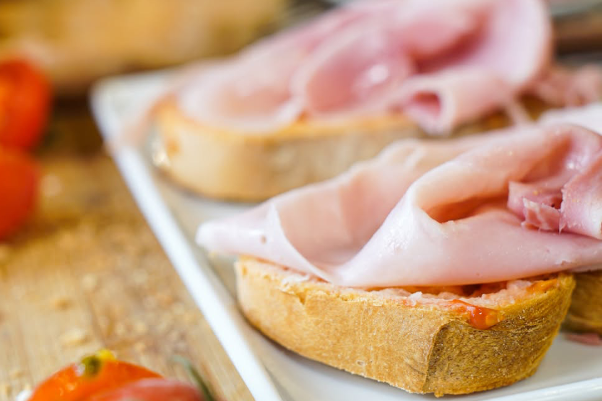 5 propostes fresquíssimes per passar l’agost molt a gust, pa amb tomàquet